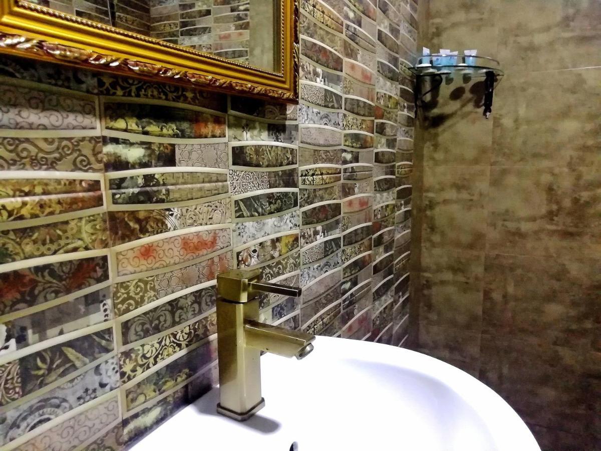 Winetorium Hotell Tbilisi Exteriör bild